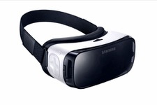 VRヘッドセット「Gear VR」の製品版発表―価格はβ版の半額99ドル 画像