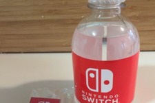 「Nintendo Switch」NY体験会の無料配布グッズにプレミア価格、「飲料水」に100ドルも 画像