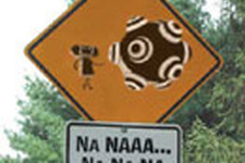 本日の一枚『Na Naaa Na Na Na…… 塊魂の道路標識』 画像