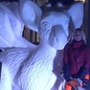 純白の芸術！『人喰いの大鷲トリコ』の雪像を制作する海外映像