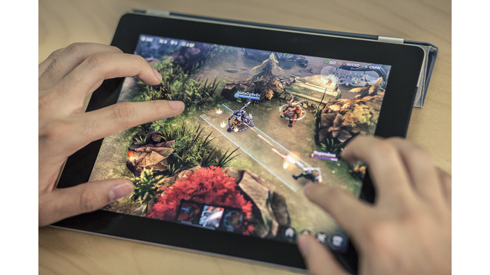 iOS向け新作MOBA『Vainglory』が発表、敏腕スタッフがカジュアルゲームに戦いを挑む意欲作
