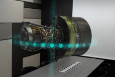 JAL、複合現実デバイス「HoloLens」を利用したエンジン整備やパイロット訓練ツールを開発 画像