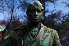 英雄を讃えよう！『Fallout 4』でユニークなModが登場ーTodd Howard氏が銅像に 画像