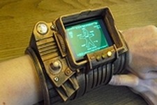3Dプリンタで製作された精巧な『Fallout 3』のPip-Boy 3000が登場、3Dモデルから自作してスマホ挿入も可 画像