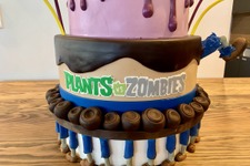 名作タワーディフェンス『Plants vs. Zombies』発売から10周年！公式Twitterが特製ケーキでお祝い 画像