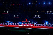 歌姫リアーナ『スマブラ』参戦？NFLハーフタイムショーステージがまさにあの舞台とコラ画像続出 画像