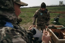 「Steam Deck」で遠隔操作される機関銃をウクライナ軍事メディアが紹介―拡張性の大きい高性能携帯PCとしての側面を利用か 画像