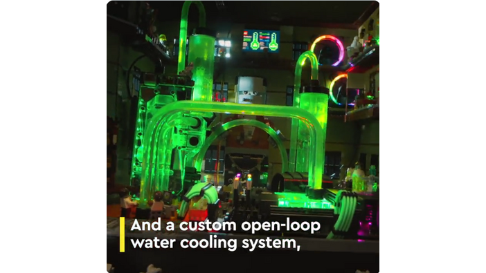 実験室風の水冷システムも搭載！レゴで制作されたお化け屋敷ゲーミングPCが公開